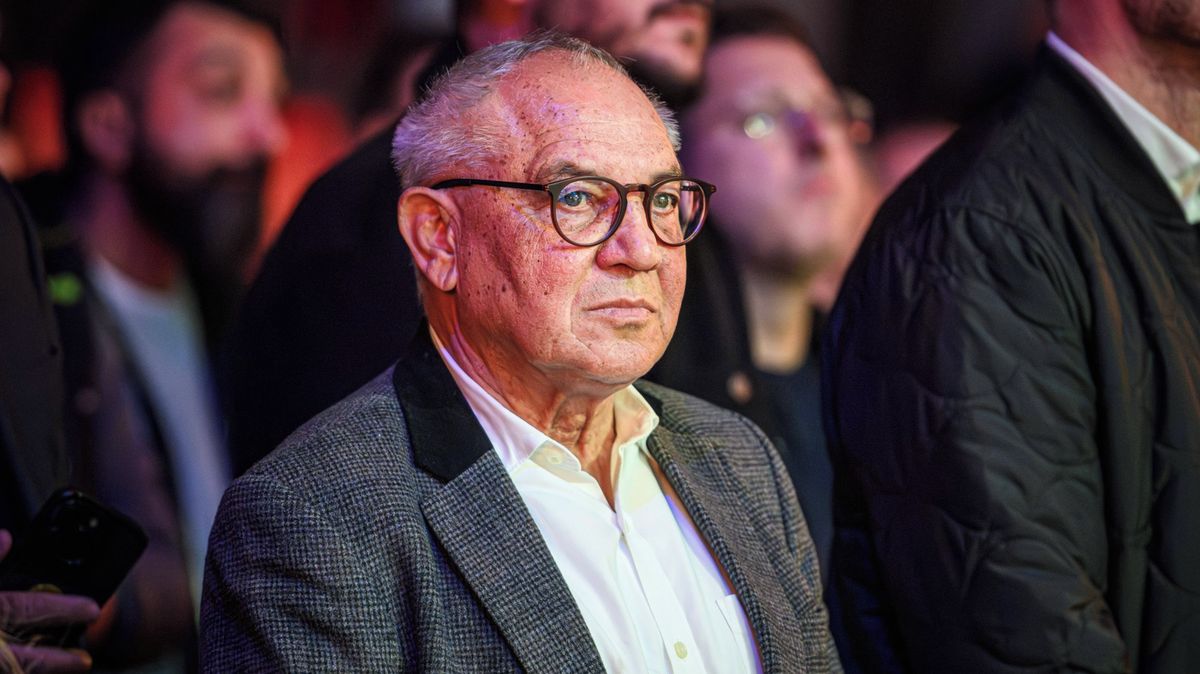 Bundesligová senzace na obzoru. Legendární ras se může objevit v klubu, v němž kdysi dokázal s hrozivým trojzubcem pokořit i Bayern